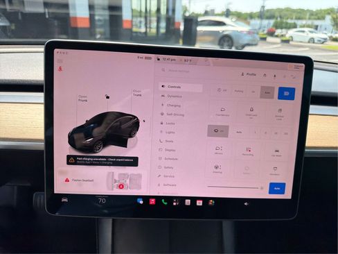 Used 2022 Tesla Model 3 Long Range AWD/4WD image 18