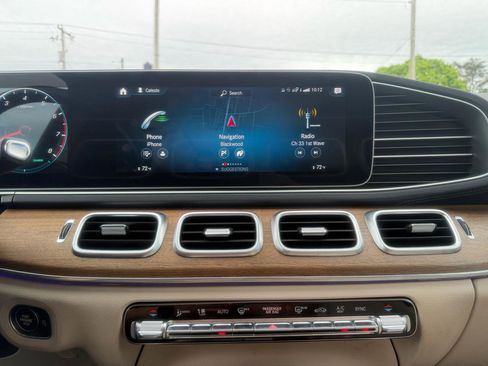 Used 2021 Mercedes-Benz GLS 450 4MATIC image 14