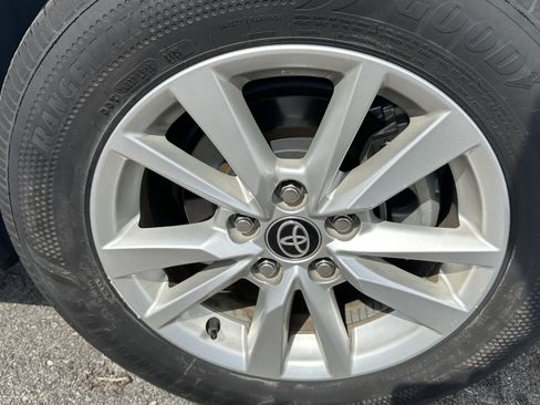 Used 2025 Toyota Camry LE FWD image 13