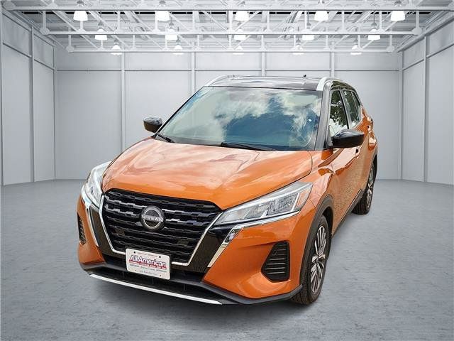 Used 2023 Nissan Kicks SV FWD image 1