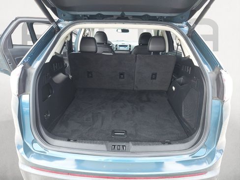 Used 2016 Ford Edge Titanium FWD image 12