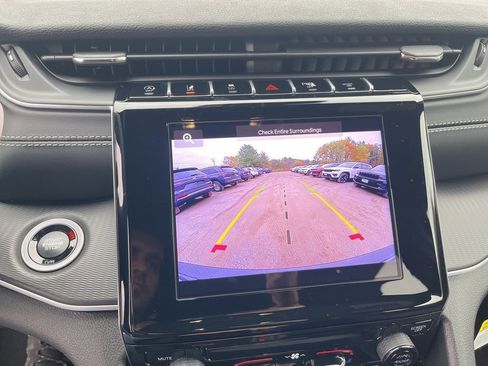 New 2025 Jeep Grand Cherokee 4WD image 25