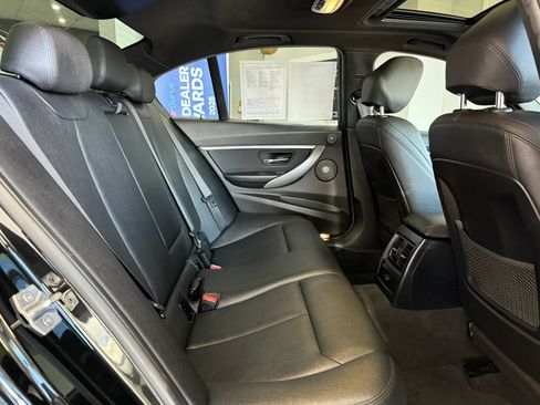 Used 2018 BMW 340i Sedan w/ Track Handling Package RWD image 27