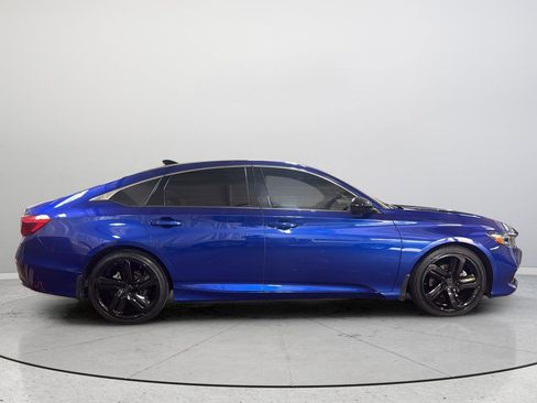 Used 2022 Honda Accord Sport image 5