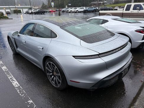 Used 2020 Porsche Taycan 4S image 3