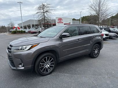 Used 2018 Toyota Highlander SE
