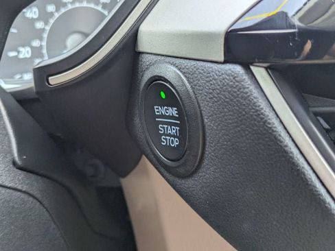 Used 2022 Ford Escape SEL FWD image 28