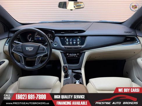 Used 2018 Cadillac XT5 FWD image 25
