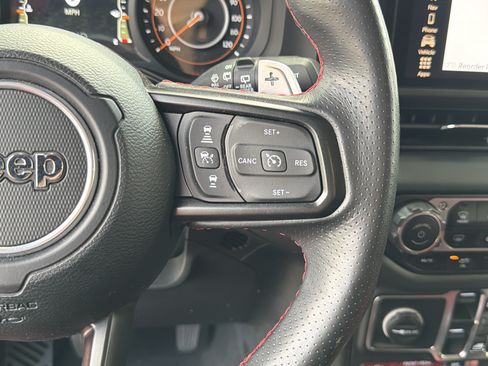 Used 2024 Jeep Wrangler Unlimited Rubicon 392 AWD/4WD image 29