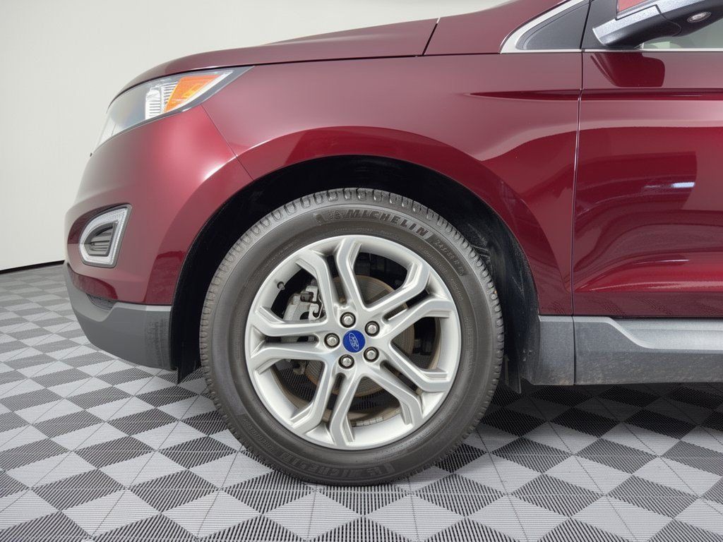 Used 2018 Ford Edge Titanium FWD image 13