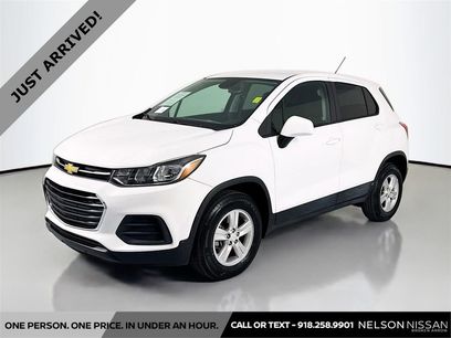 Used 2022 Chevrolet Trax LS w/ Tint and Cruise Package
