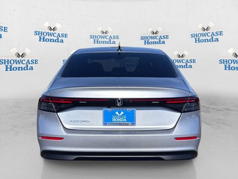Certified 2025 Honda Accord SE image 7
