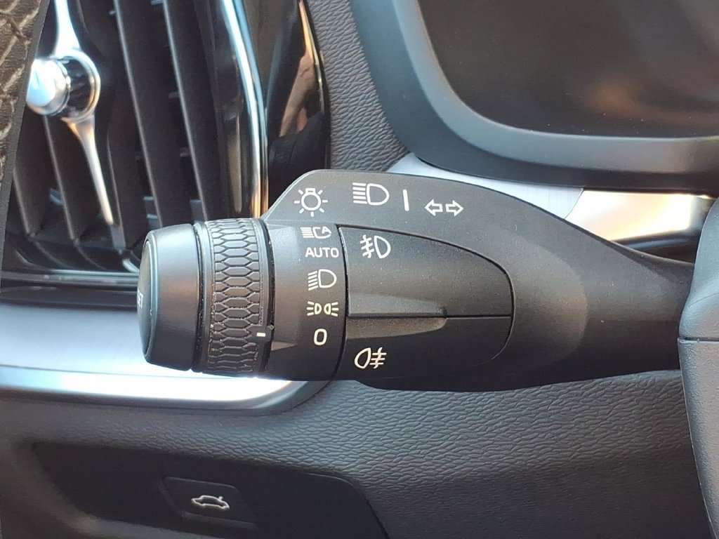 Used 2024 Volvo S60 B5 Core w/ Climate Package FWD image 25