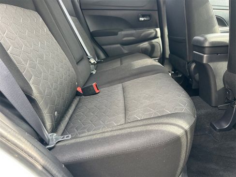 Used 2020 Mitsubishi Outlander Sport ES image 16