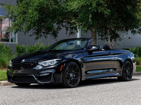 Used 2020 BMW M4 Convertible w/ Competition Package RWD image 27