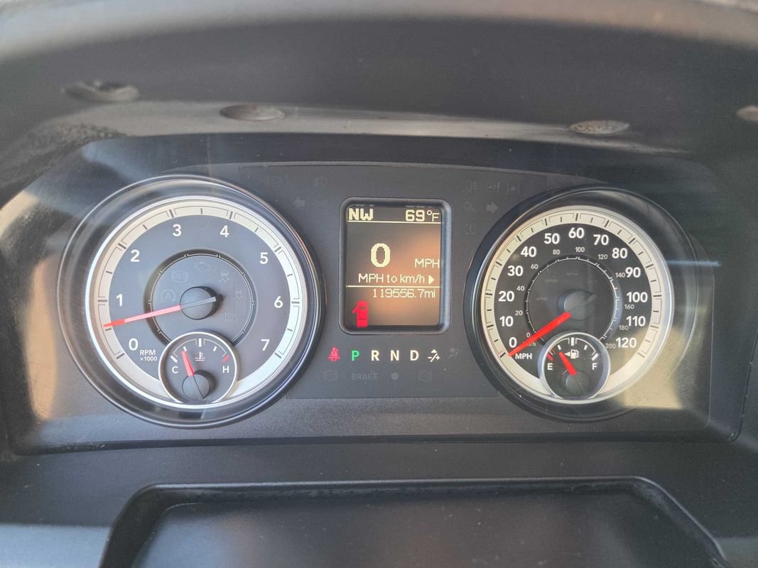 Used 2014 RAM 1500 Express w/ Black Ram 1500 Express Group AWD/4WD image 18
