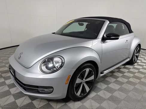 Used 2013 Volkswagen Beetle 2.0T image 18