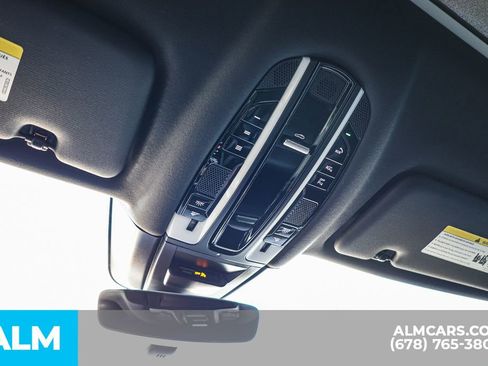 Used 2023 Porsche Cayenne Platinum Edition image 71