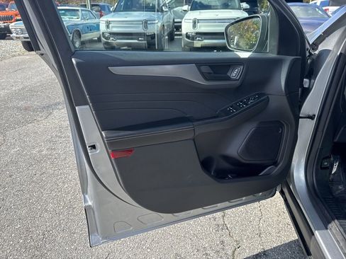 Used 2024 Ford Escape Active w/ Cold Weather Package image 24