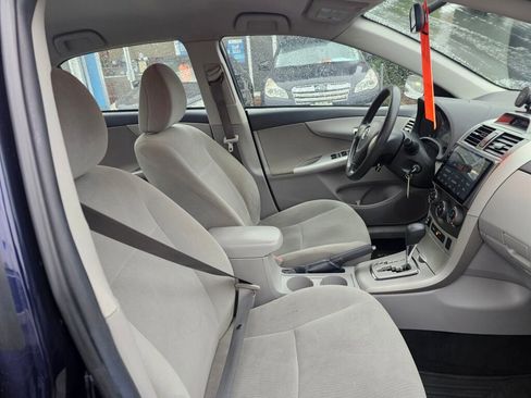 Used 2013 Toyota Corolla LE Special Edition image 11