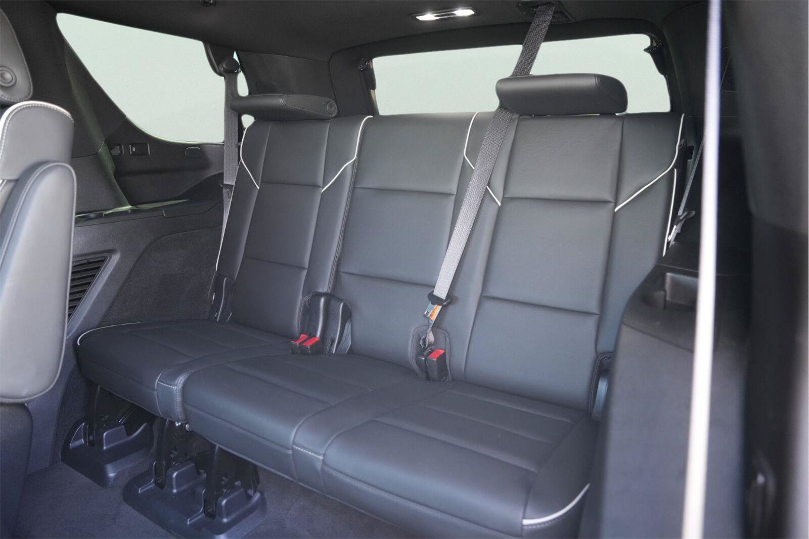 Used 2022 Cadillac Escalade Premium Luxury w/ Performance Package RWD image 15