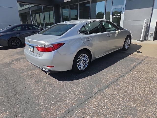 Used 2013 Lexus ES 350 w/ Luxury Pkg FWD image 19