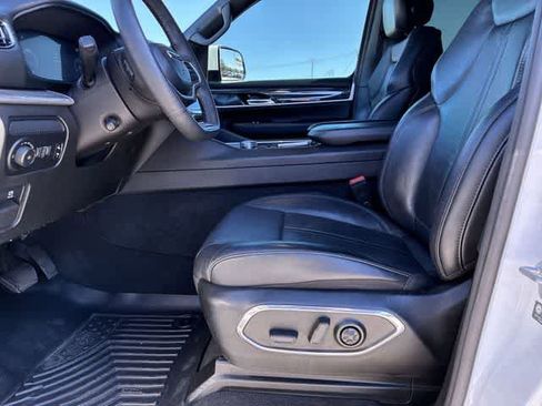 Used 2022 Jeep Wagoneer Series II image 18