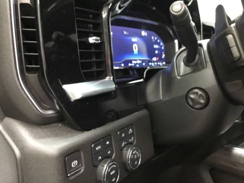 Used 2023 Chevrolet Silverado 1500 LTZ w/ LTZ Convenience Package II AWD/4WD image 11