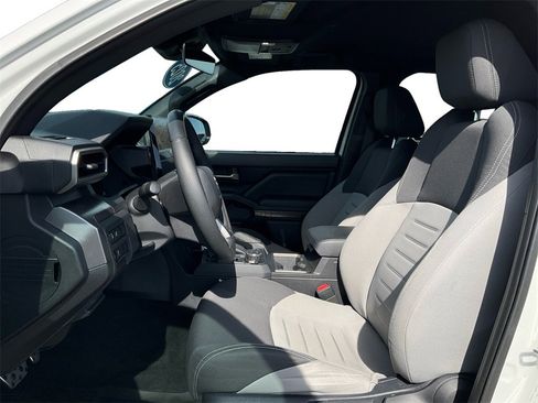 Used 2025 Toyota Tacoma TRD Sport image 22