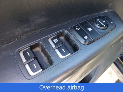 Used 2022 Kia Sportage LX image 17