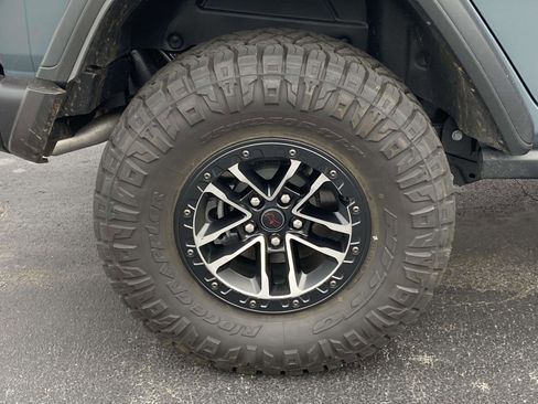 Used 2024 Jeep Wrangler Unlimited Rubicon w/ XTREMEE 35" Tire Package image 9