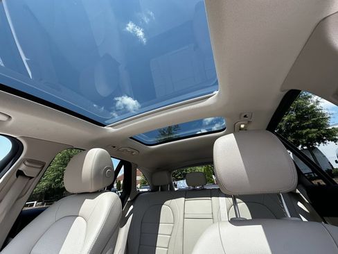 Certified 2021 Mercedes-Benz GLC 300 4MATIC image 34