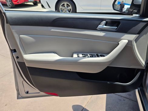 Used 2015 Hyundai Sonata Sport w/ Option Group 03 FWD image 26