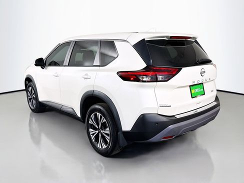Used 2023 Nissan Rogue SV image 7