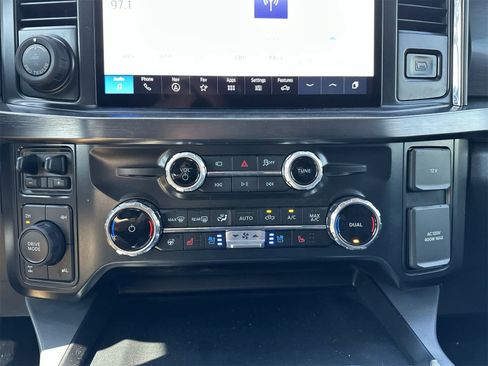 Used 2025 Ford F250 Lariat w/ Lariat Ultimate Package image 16