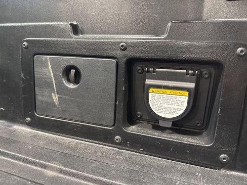 Used 2023 Toyota Tacoma TRD Off-Road image 45