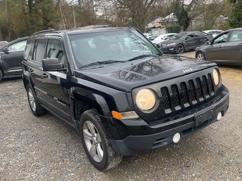 Used 2013 Jeep Patriot Latitude w/ Sun/Sound Group image 1