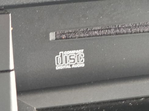 Used 2015 Jeep Wrangler Unlimited Rubicon image 9