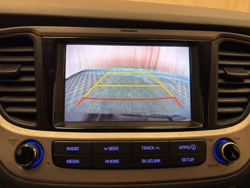 Used 2019 Hyundai Accent Limited FWD image 18