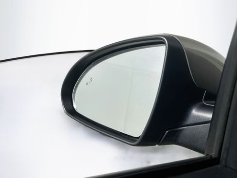Used 2018 Kia Optima LX FWD image 16