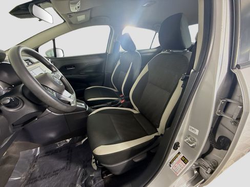 Used 2021 Nissan Versa SV image 22