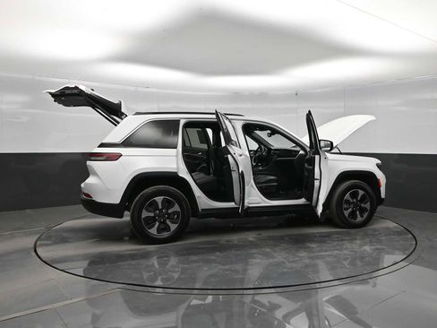 Used 2024 Jeep Grand Cherokee Limited 4xe AWD/4WD image 42