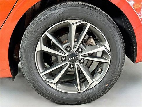 Used 2023 Kia Forte LXS w/ LXS Technology Package image 28