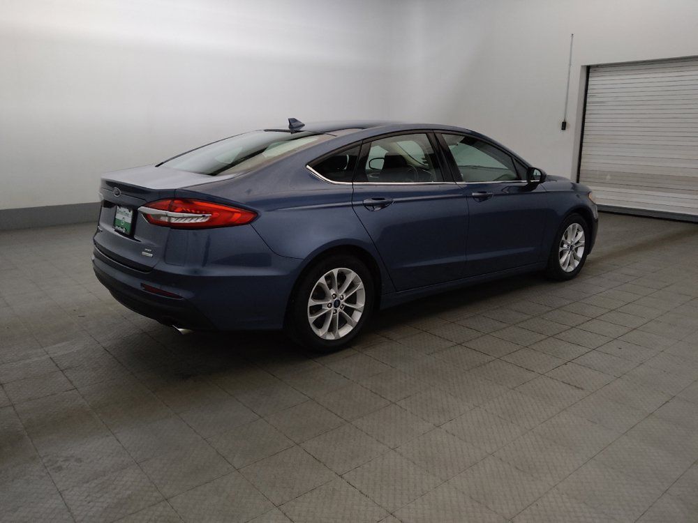Used 2019 Ford Fusion SE FWD image 10
