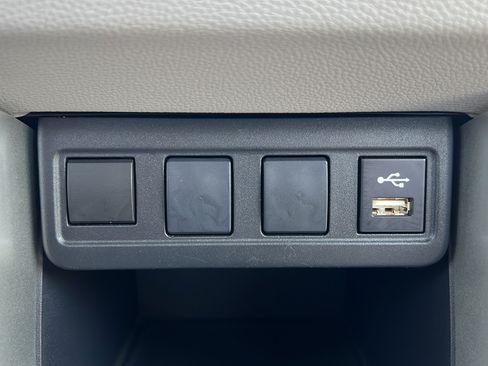 Used 2022 Toyota Corolla Cross L AWD/4WD image 22