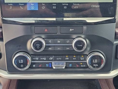 Used 2022 Ford Expedition Limited AWD/4WD image 31