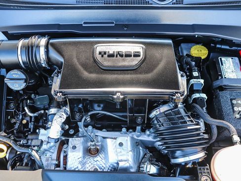 Used 2025 Jeep Compass Sport image 27