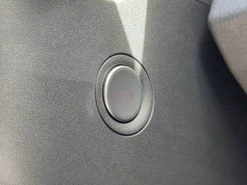 Certified 2023 Volkswagen ID.4 Pro S image 32