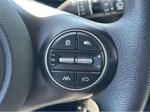 Used 2023 Kia Soul LX w/ Option Group 015 FWD image 21