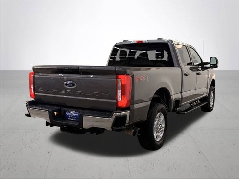 Certified 2025 Ford F250 XLT w/ FX4 Off-Road Package image 11